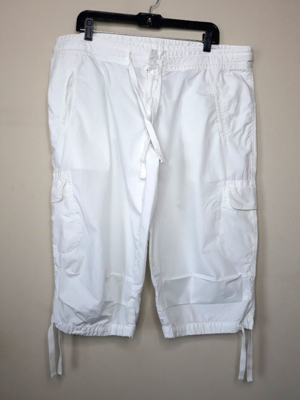 Norma Kamali Low Rise Cargo Capri Pants Cotton White 18 Scandi Clean Girl